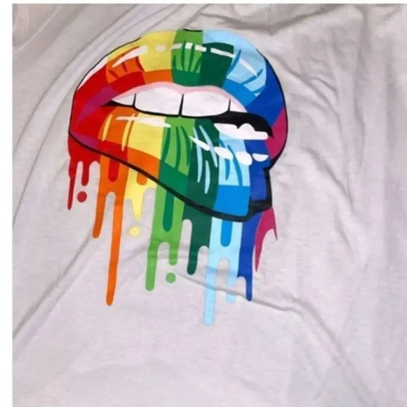 NWOT WHITE WITH RAINBOW LIPS ONESIDE CINCHED OFF ONE SHOULDERTOP SIZE 2X - Picture 2 of 15